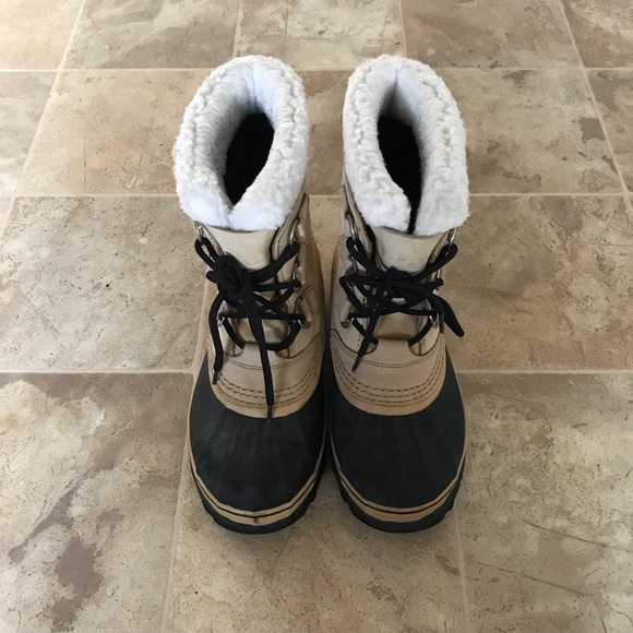 Sorel caribou boots - Picture 2 of 4